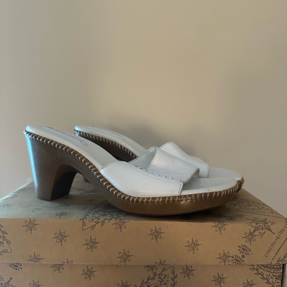Naturalizer White and Brown Mules with Cushioned Footbed